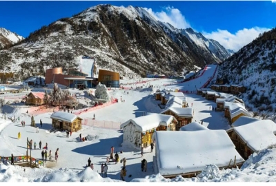 6N5Đ - THÀNH PHỐ BĂNG TUYẾT CÁP NHĨ TÂN - TRƯỢT TUYẾT THIÊN ĐỊNH SƠN - LÀNG TUYẾT HƯƠNG