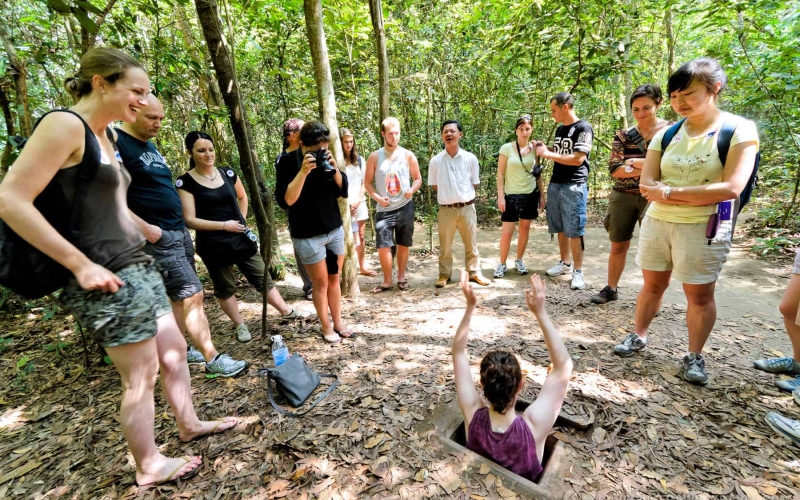 HÀNH TRÌNH KHÁM PHÁ 4 NGÀY 3 ĐÊM: THÀNH PHỐ HỒ CHÍ MÌNH - MIỀN TÂY SÔNG NƯỚC