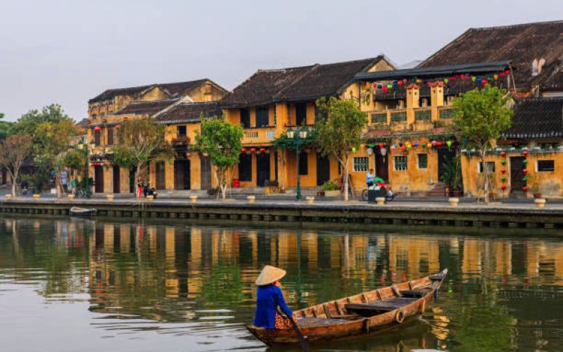 HÀNH TRÌNH DI SẢN MIỀN TRUNG: 5 NGÀY 4 ĐÊM KHÁM PHÁ ĐÀ NẴNG - HỘI AN - HUẾ